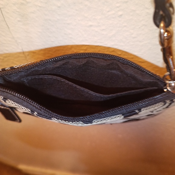 Coach wrist bag - Picture 2 of 3